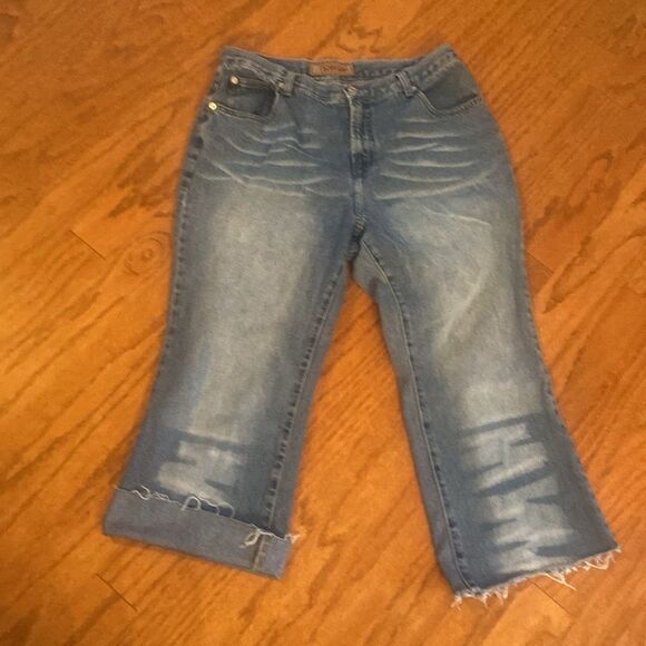 Coco Ankle length or roll up jeans, wide, leg, high waist, size 14 W - Picture 2 of 12